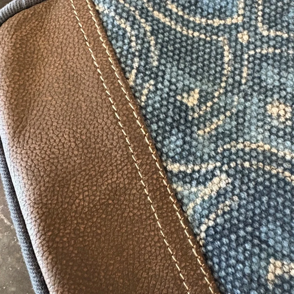 NEW CIRCLES OF ILLUSION LAPTOP SLEEVE